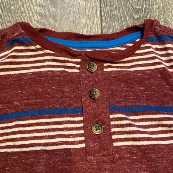 Old Navy 3T Henley long sleeves shirt. - Picture 4 of 5